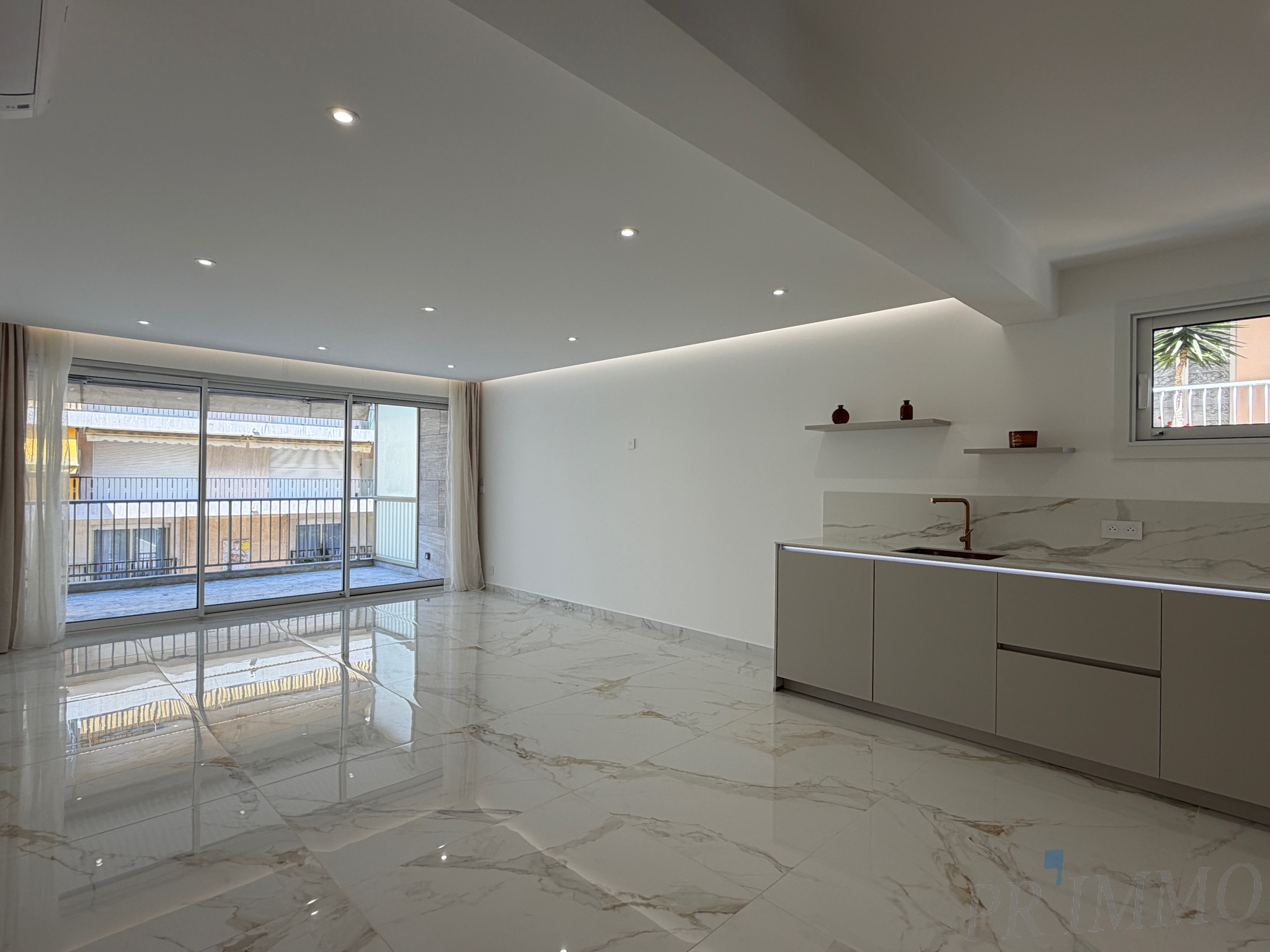Appartement 3 pièces de haut standing   Cannes Pointe Croise